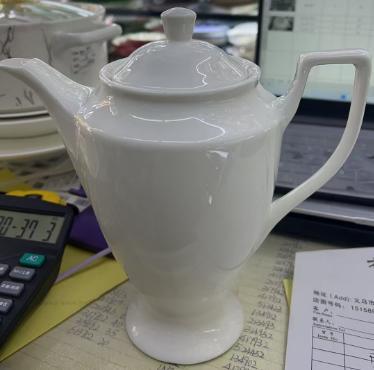 Ceramic coffee teapot