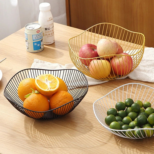 Nordic Iron Wire Fruit Basket: Creative Ruffled Edge Modern Snack & Fruit Plate