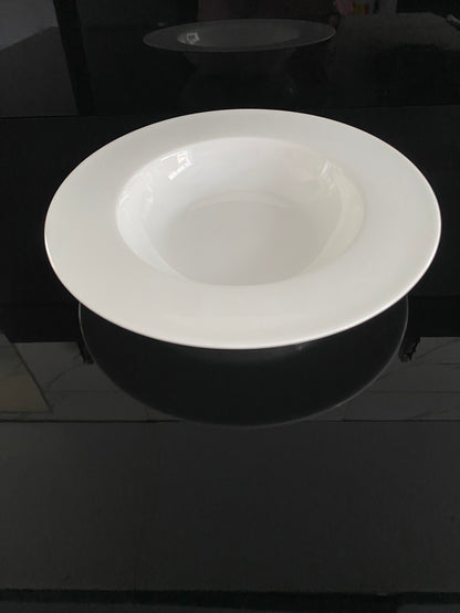 Classic White Ceramic Plate Set – Timeless Elegance for Every Occasion