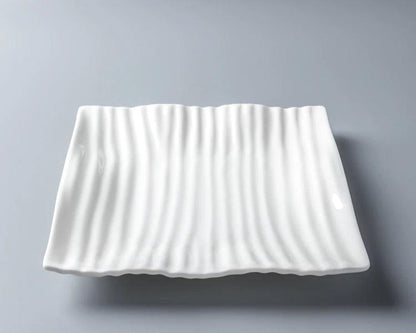 The embossed striped Dinner Plate