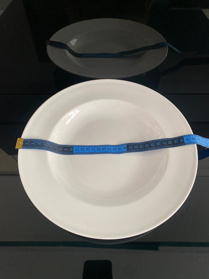 Classic White Ceramic Plate Set – Timeless Elegance for Every Occasion