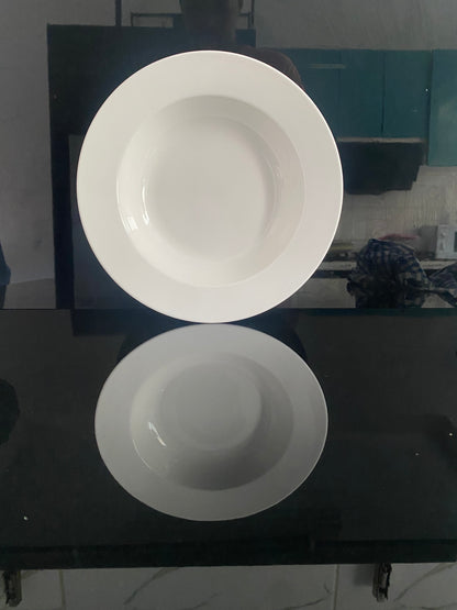 Classic White Ceramic Plate Set – Timeless Elegance for Every Occasion