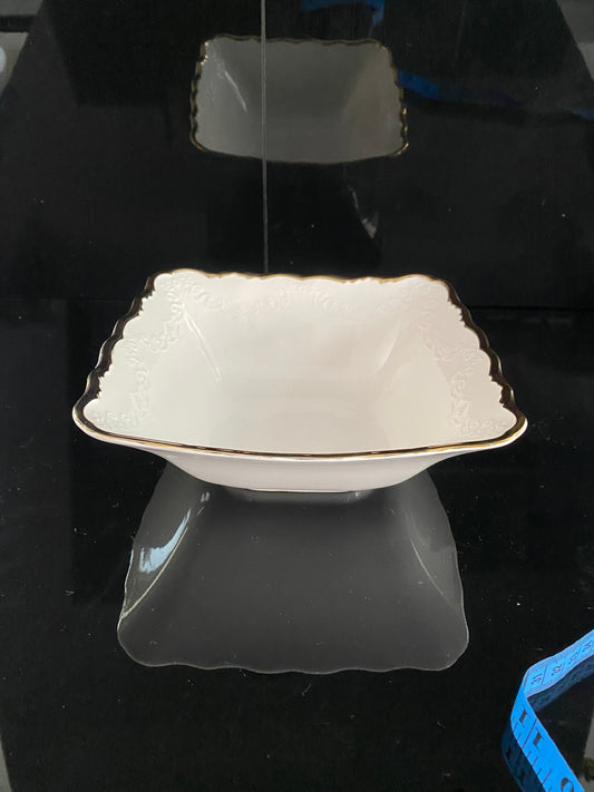 Porcelain Gold Gilt Bowl 15 cm