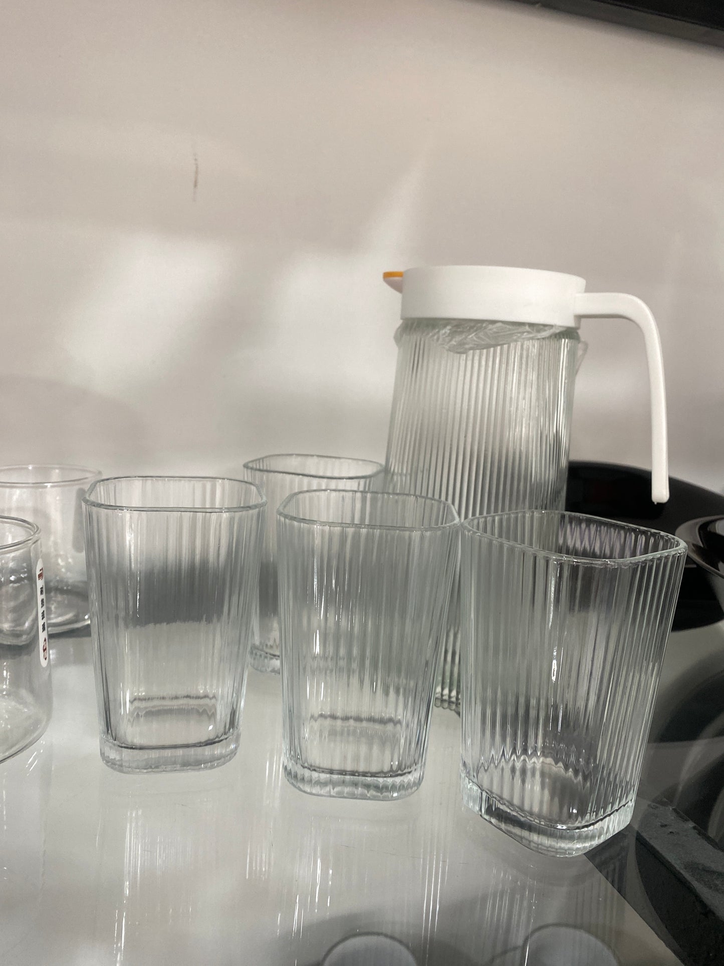 Jug and 4 Cups