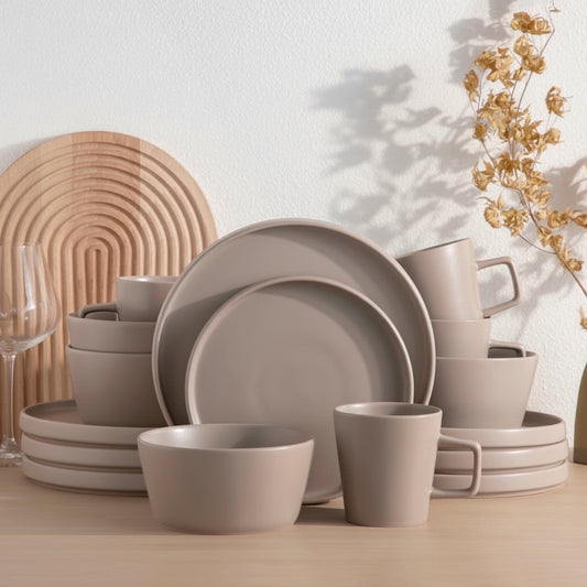 Elegant Modern Ceramic Stoneware Dinnerware Set for 4 - Plates & Bowls