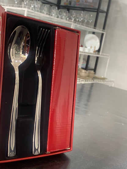 Hamilton cutlery set. 12 Folks and Spoon