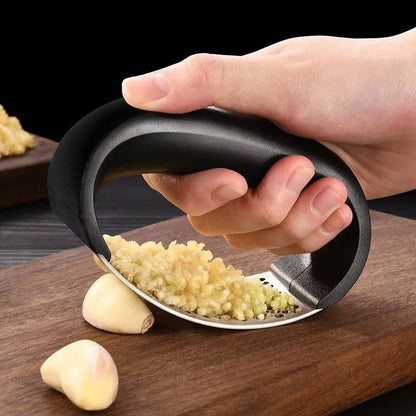 Yulai Premium Stainless Steel Garlic Press Crusher - Easy Squeeze Kitchen Tool