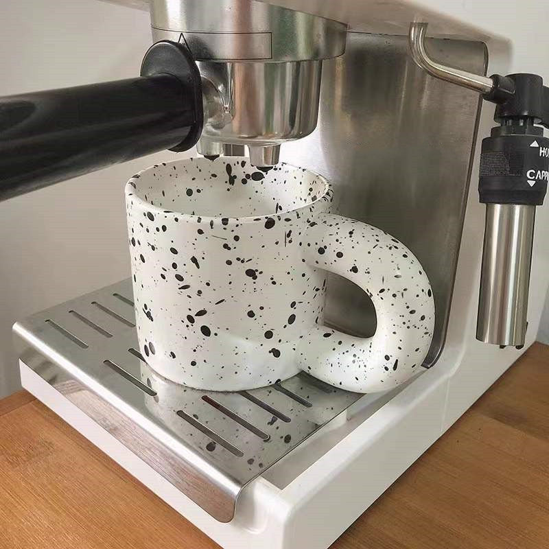 Artistic Korean Ceramic Latte Mug: Unique Sesame Glaze Ink Dot Design