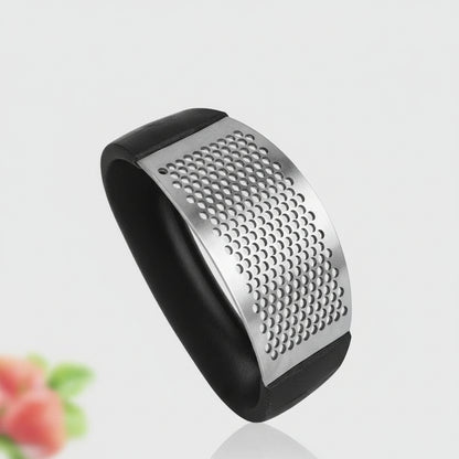 Yulai Premium Stainless Steel Garlic Press Crusher - Easy Squeeze Kitchen Tool