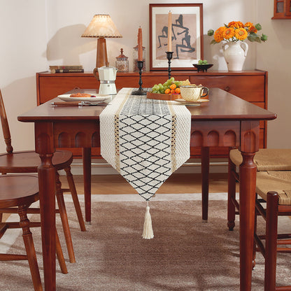 Luxury Symmetrical Tassel Table Runner: Decorative Festive Tea Tablecloth