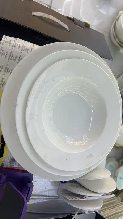 Classic White Ceramic Plate Set – Timeless Elegance for Every Occasion